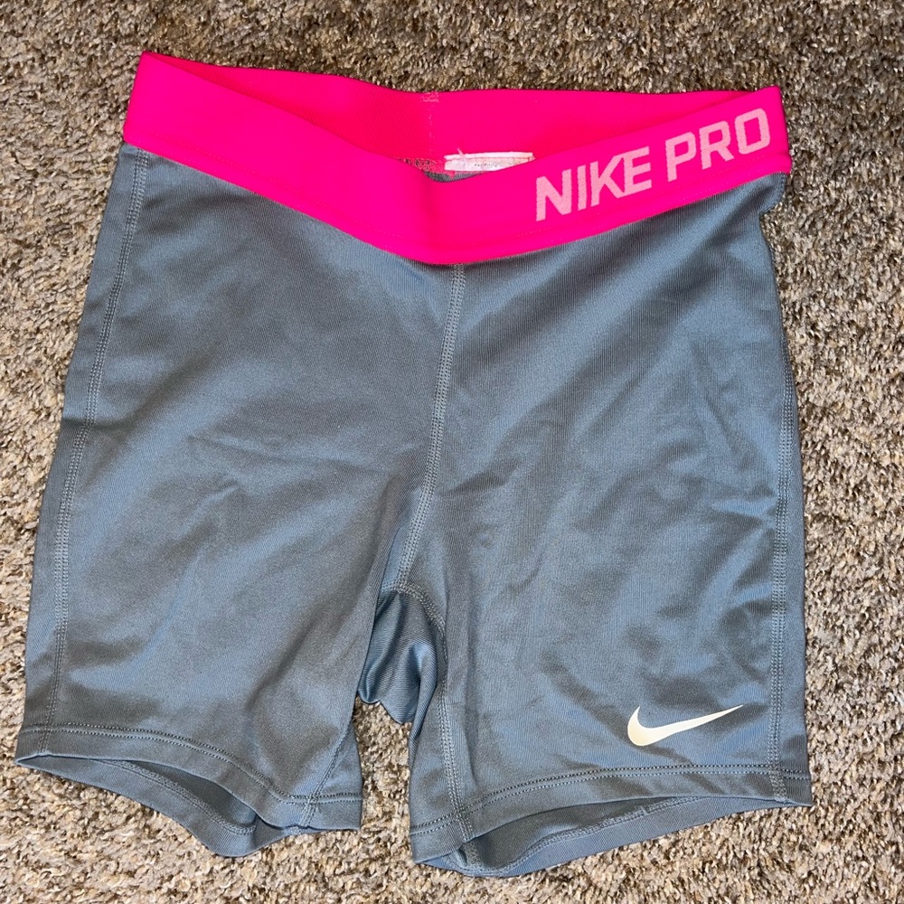 Nike Pro Gray Spandex in Excellent Used Condition